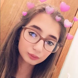 Meet your Posher, Becky